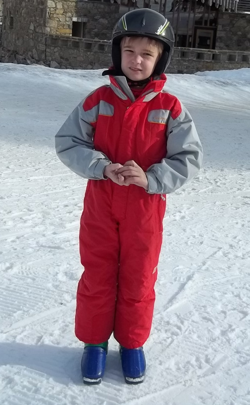 Hugo grandit et aime toujours autant faire du ski