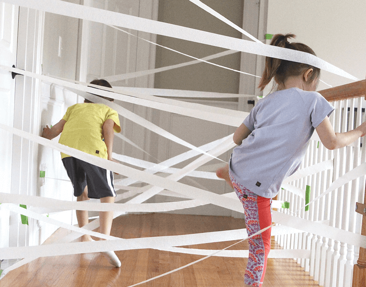 20 activités pour bouger avec les enfants à la maison ! - Blog Hop'Toys