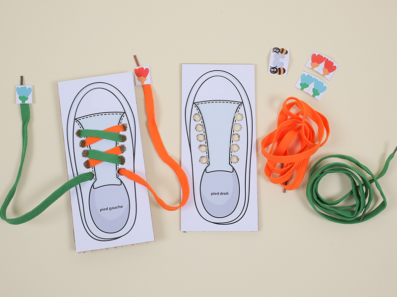 Faire ses lacets avec un guide visuel à télécharger (Hop'toys) -  Prader-Willi France